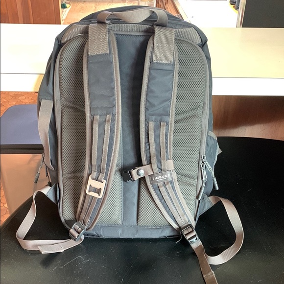Timbuk2 Uptown Backpack with Padded Straps Black and Grey - Picture 2 of 7